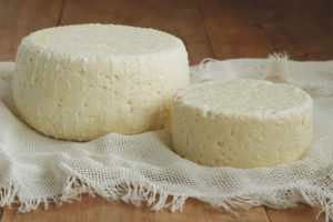 Com emmagatzemar el formatge Adyghe