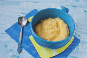 Porridge de blat de moro per a nens